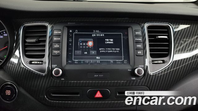 Kia Carens 2017 — photo 16