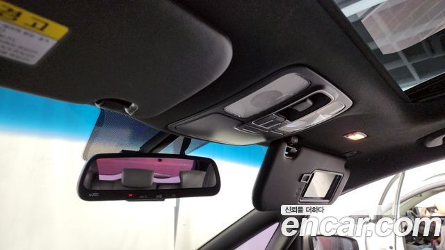 Kia Carens 2017 — photo 17