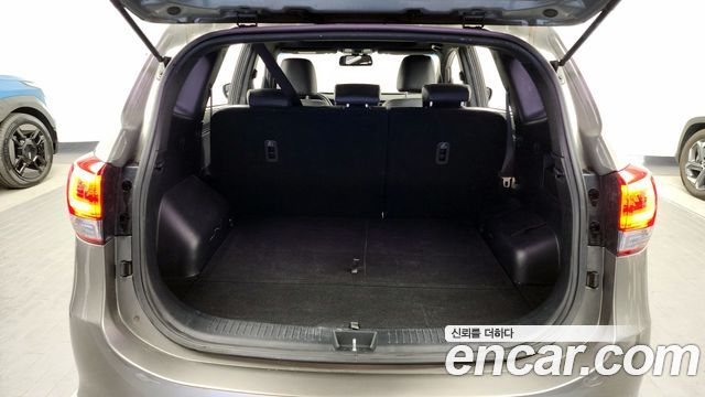 Kia Carens 2017 — photo 20