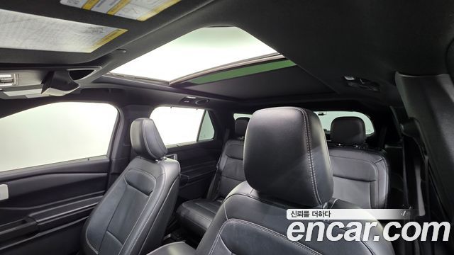 Ford Explorer 2020 — photo 11