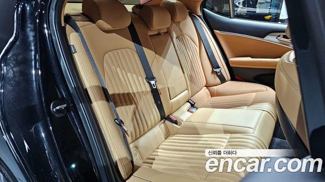 Genesis G70 2021 — photo 12