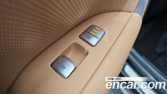 Genesis G70 2021 — photo 18
