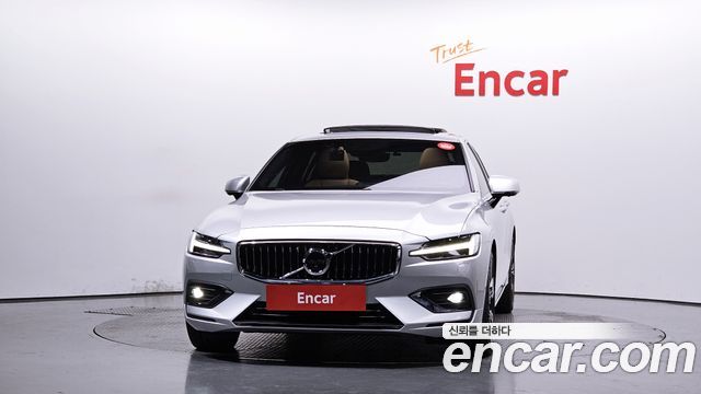 Volvo S60 2021 — photo 3