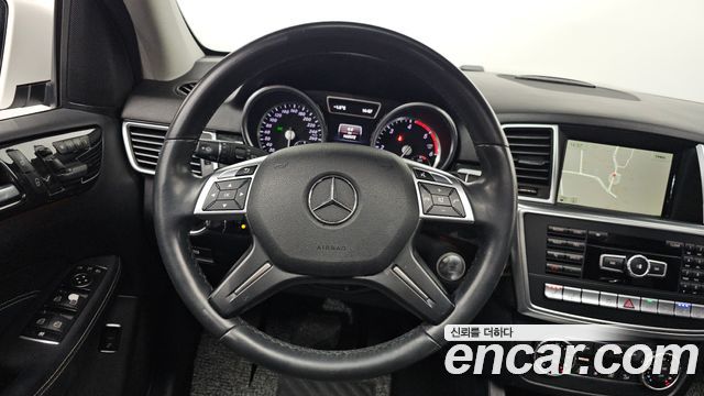 Mercedes-Benz M-class 2014 — photo 15