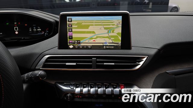 Peugeot 5008 2019 — photo 14