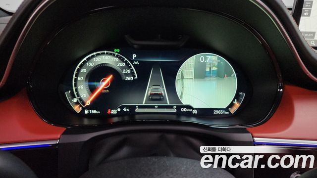 Genesis GV70 2024 — photo 8