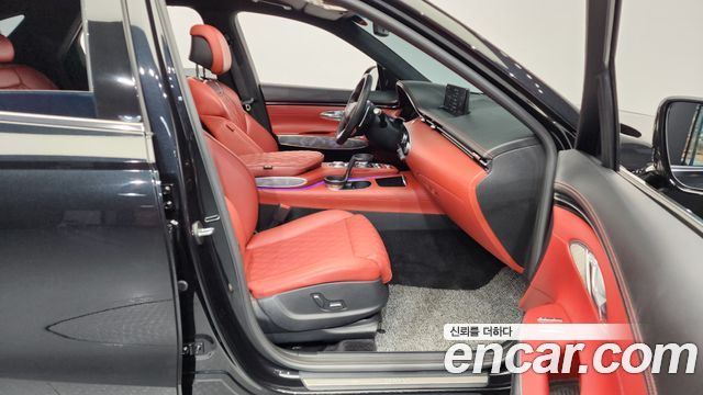 Genesis GV70 2024 — photo 11