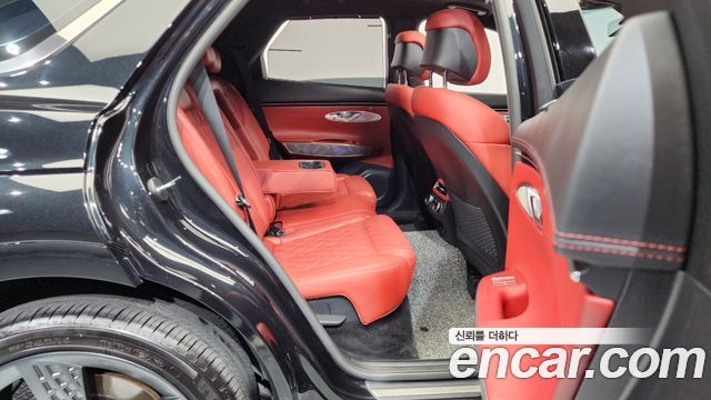 Genesis GV70 2024 — photo 12