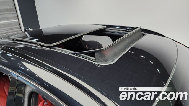 Genesis GV70 2024 — photo 19