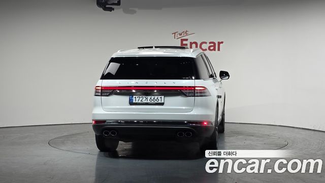 Lincoln Aviator 2023 — photo 4