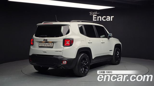 Jeep Renegade 2022 — photo 2