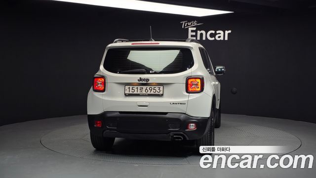 Jeep Renegade 2022 — photo 4