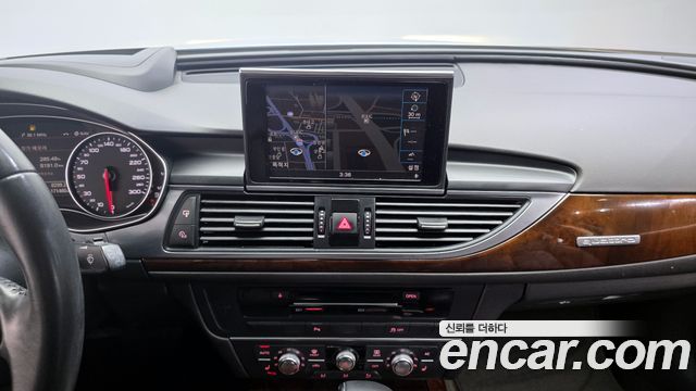 Audi A6 2014 — photo 14