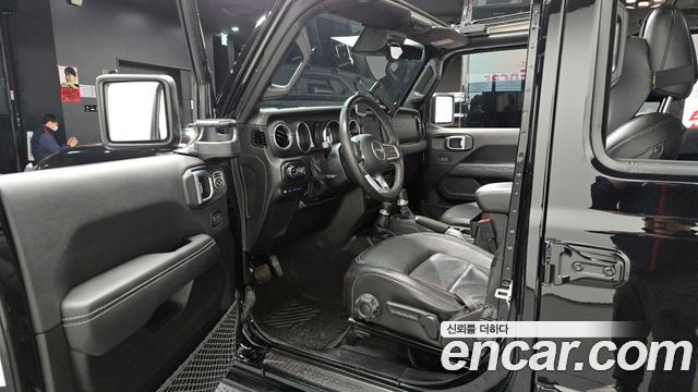 Jeep Wrangler 2022 — photo 10