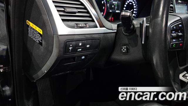 Hyundai Genesis 2014 — photo 17