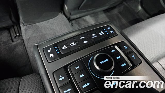 Hyundai Genesis 2014 — photo 19