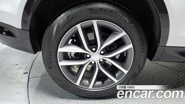 Land Rover Discovery Sport 2025 — photo 5