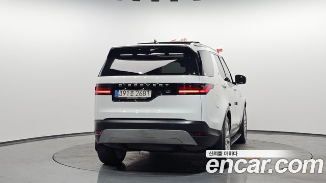 Land Rover Discovery 2022 — photo 4