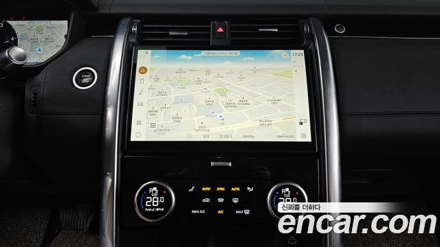 Land Rover Discovery 2022 — photo 14