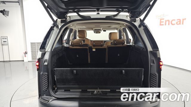Land Rover Discovery 2022 — photo 20