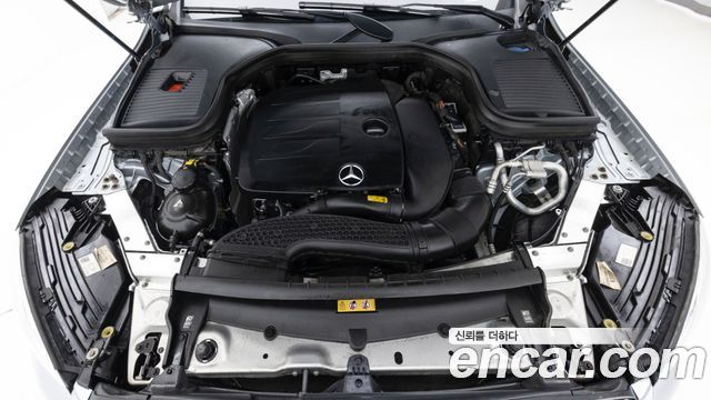 Mercedes-Benz GLC-Class 2023 — photo 6