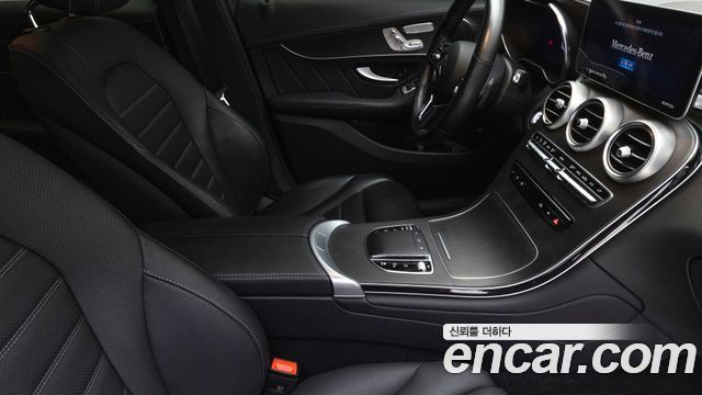 Mercedes-Benz GLC-Class 2023 — photo 9