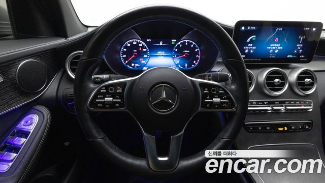 Mercedes-Benz GLC-Class 2023 — photo 20