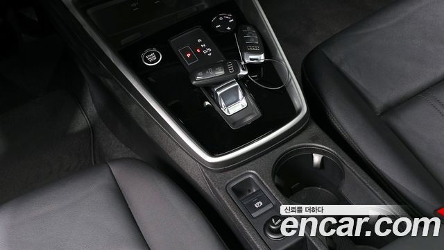 Audi A3 2022 — photo 9