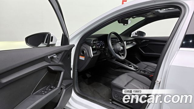 Audi A3 2022 — photo 11