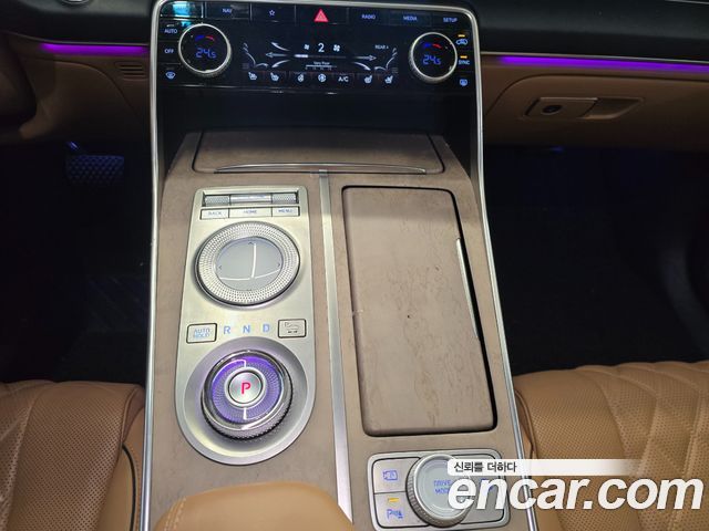 Genesis GV80 2020 — photo 16