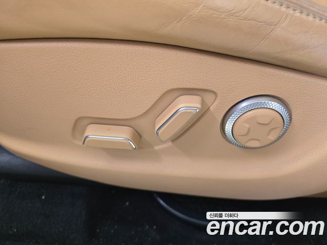 Genesis GV80 2020 — photo 18
