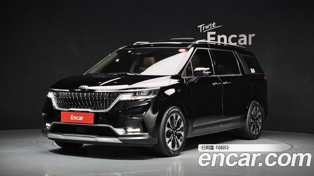 Kia Canival 2021 — photo 1