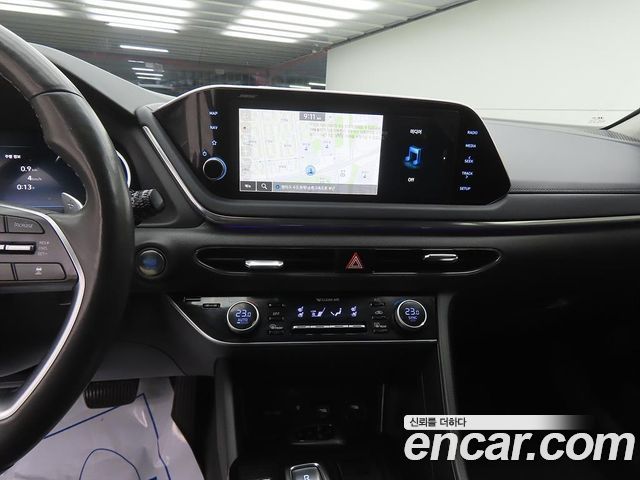 Hyundai Sonata 2022 — photo 10