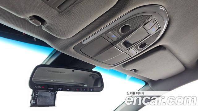 Hyundai Genesis 2016 — photo 18