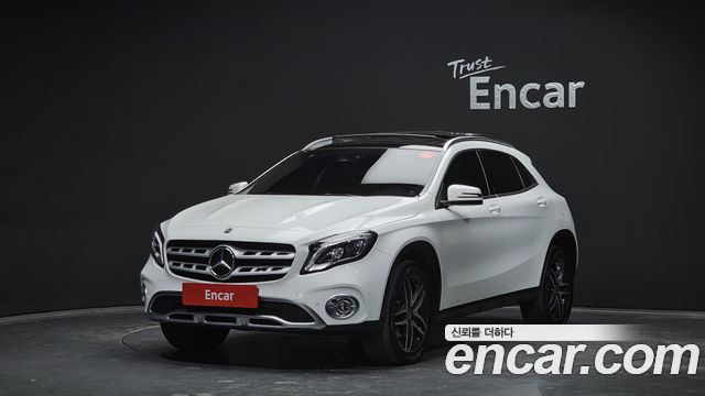 Mercedes-Benz GLA-Class 2019 — photo 1