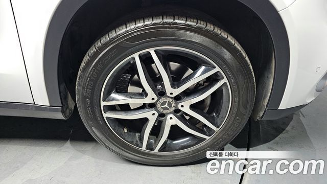 Mercedes-Benz GLA-Class 2019 — photo 5