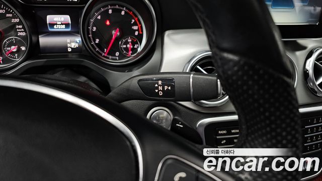 Mercedes-Benz GLA-Class 2019 — photo 9
