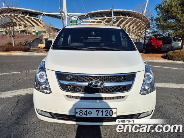 Hyundai Starex 2016 — photo 1