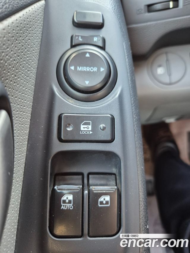 Hyundai Starex 2016 — photo 11