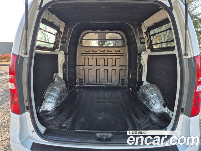 Hyundai Starex 2016 — photo 16