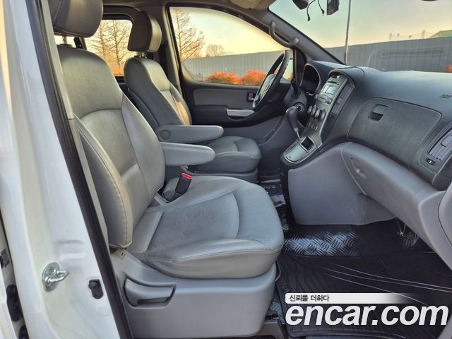 Hyundai Starex 2016 — photo 17