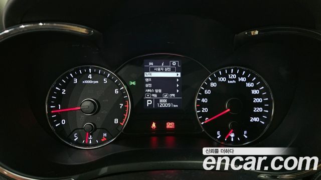 Kia K3 2014 — photo 8