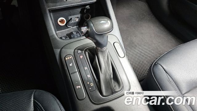 Kia K3 2014 — photo 9