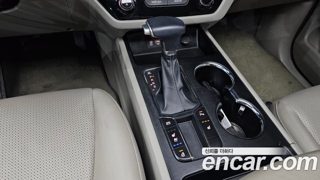 Kia Canival 2019 — photo 9