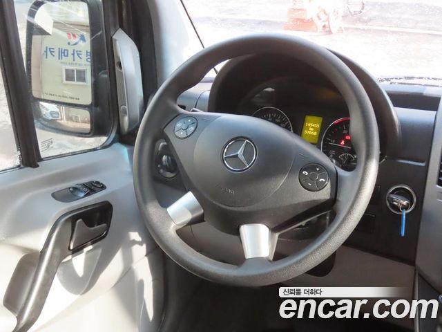 Mercedes-Benz Sprinter 2018 — photo 19