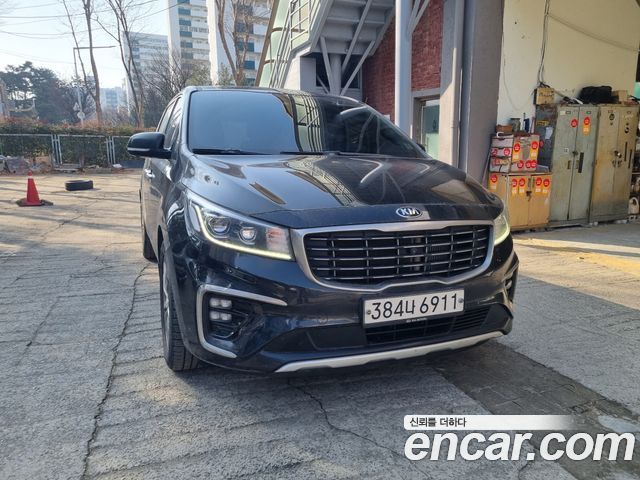 Kia Canival 2019 — photo 4