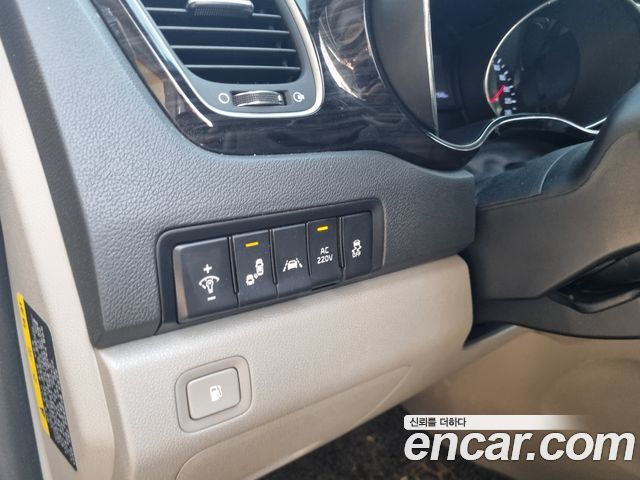 Kia Canival 2019 — photo 7