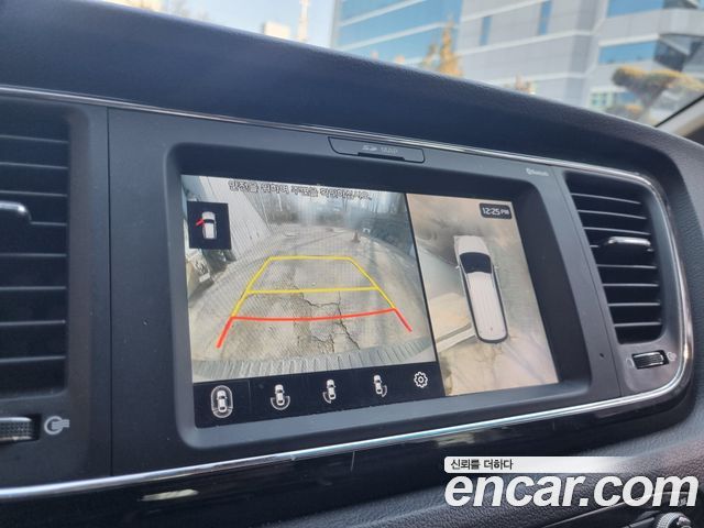 Kia Canival 2019 — photo 12