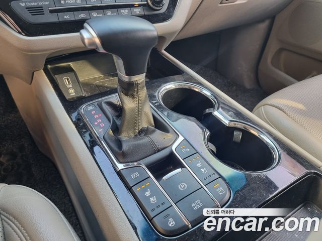 Kia Canival 2019 — photo 13