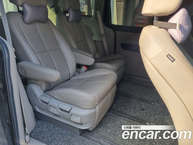 Kia Canival 2019 — photo 18